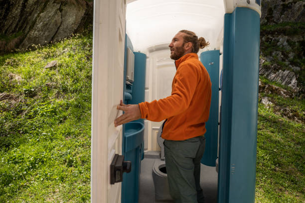 Best Portable restroom trailer rental  in Hackensack, NJ